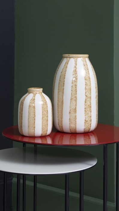 Vase rayure - tendance décoration 2023